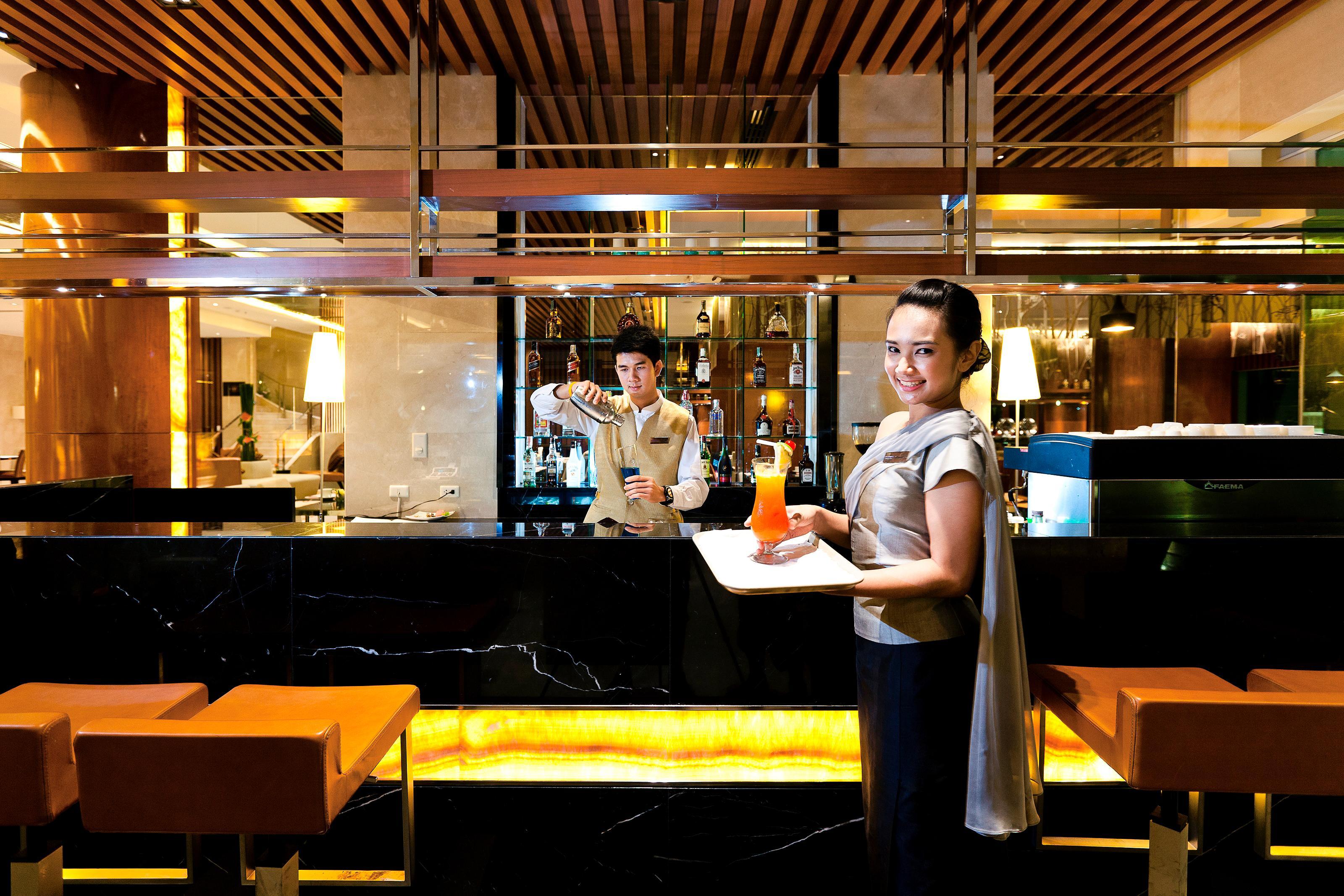 โรงแรมรอยัลปริ๊นเซส หลานหลวง - SHA Extra Plus กรุงเทพมหานคร Exterior รูปภาพ