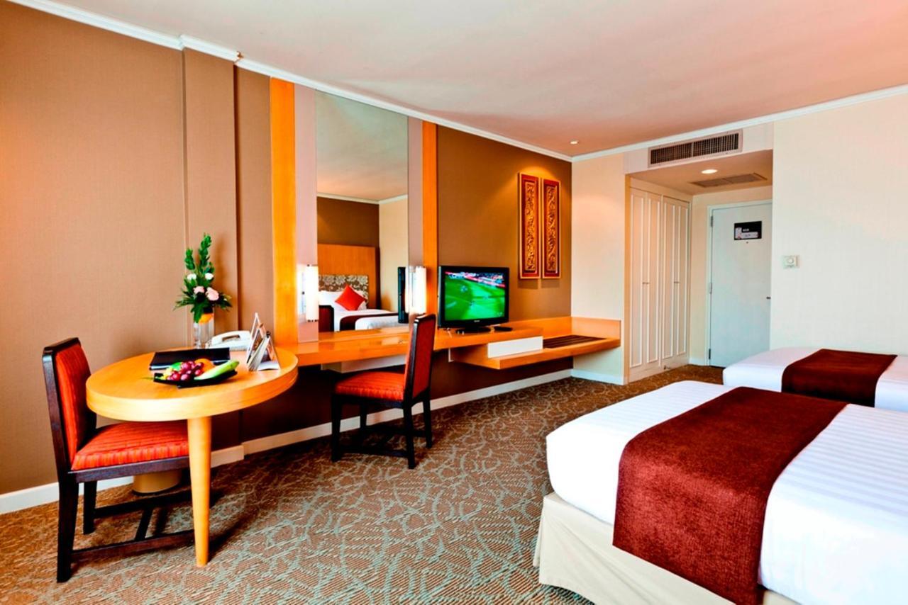 โรงแรมรอยัลปริ๊นเซส หลานหลวง - SHA Extra Plus กรุงเทพมหานคร Exterior รูปภาพ